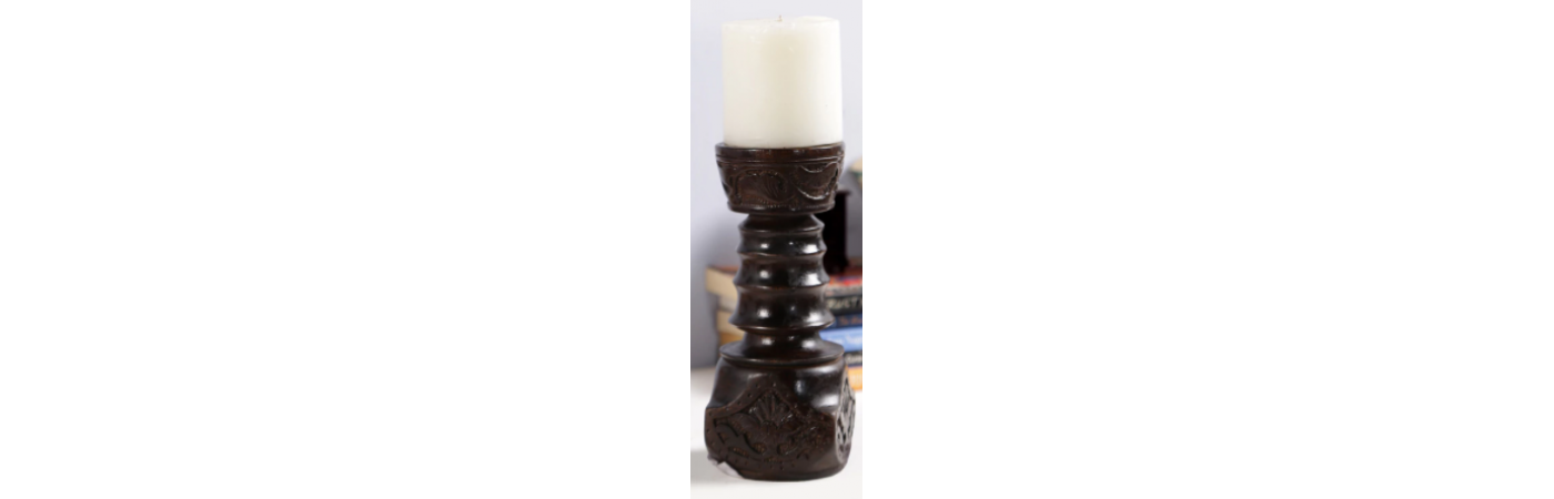WOODEN CANDLE HOLDER (BROWN)